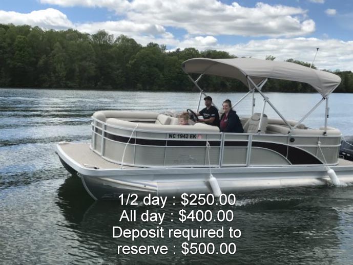 pontoon3 Carolina Marina at Belews Lake